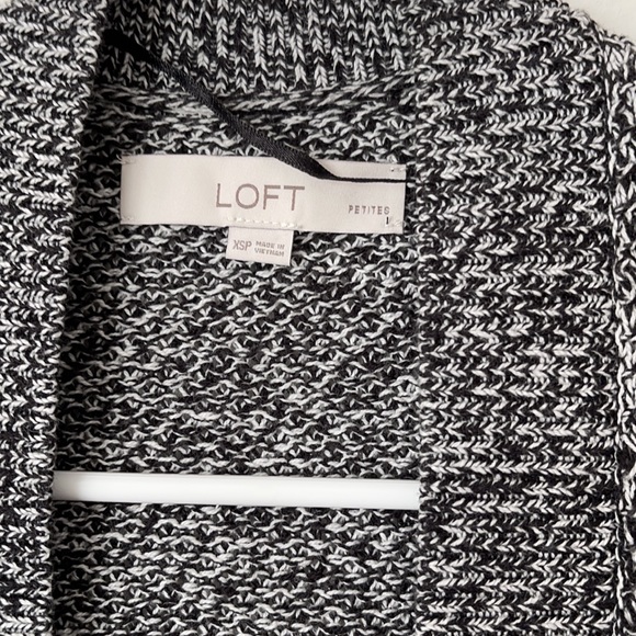 Loft’s brand . Size XSP. Color white & black . New - Picture 2 of 7